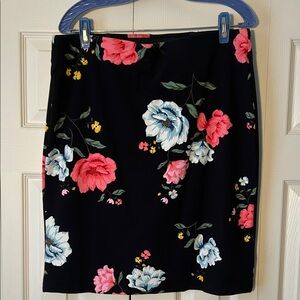Old Navy Size L Black Ponte Floral Pencil Skirt